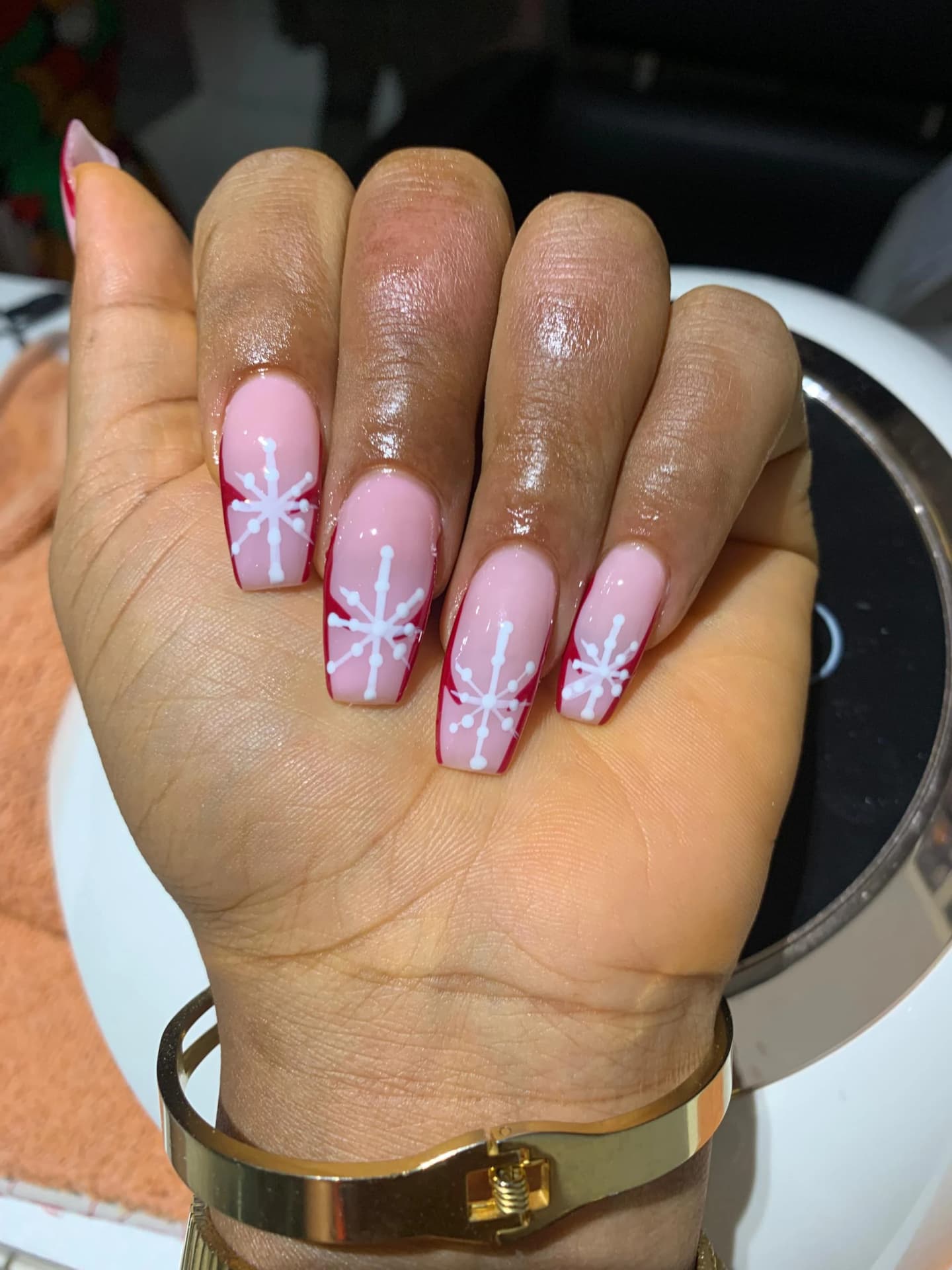 Tnailsbar