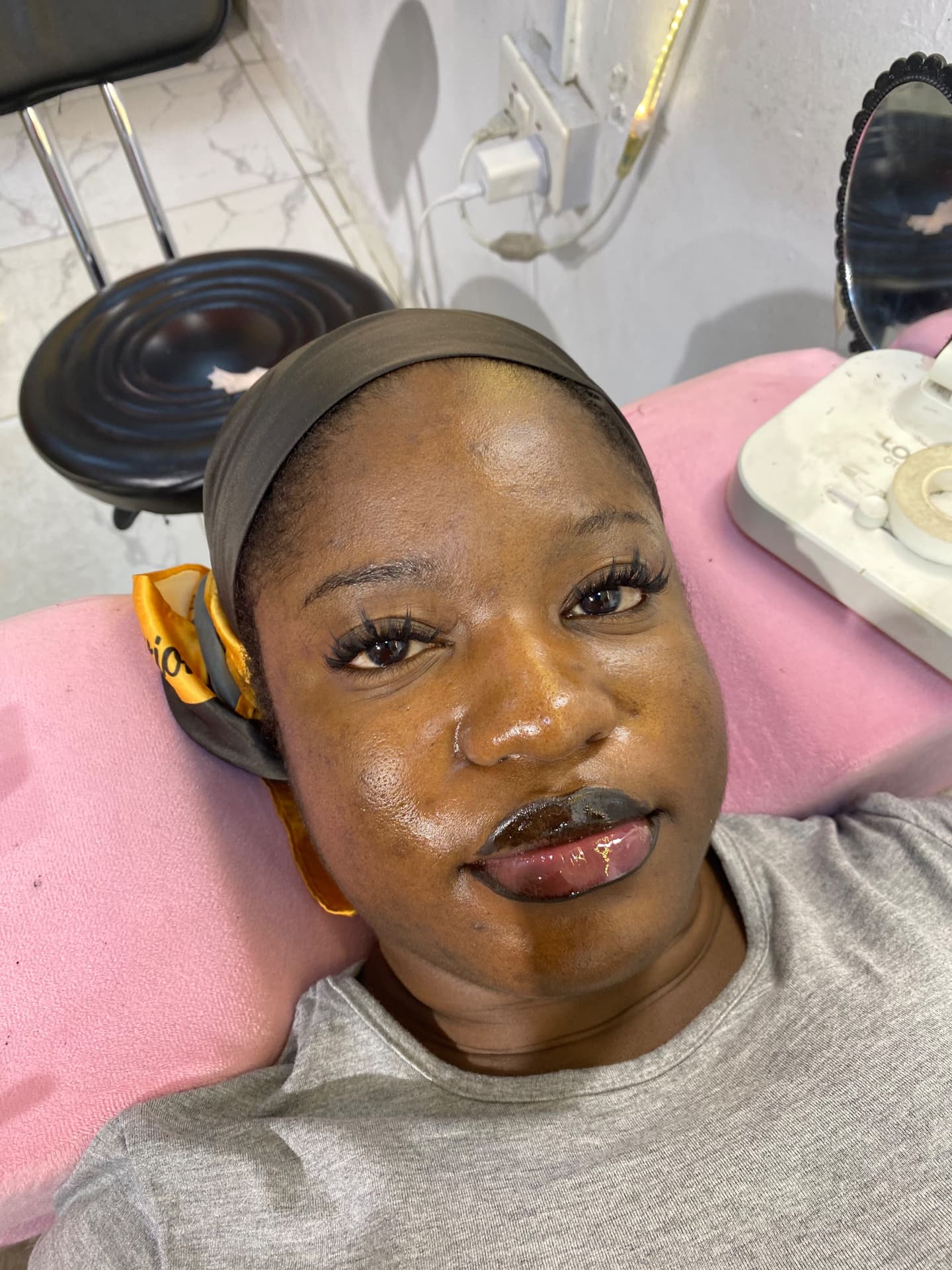 Different lash styles ranging from classics to hybrids, customized sets and wispy.