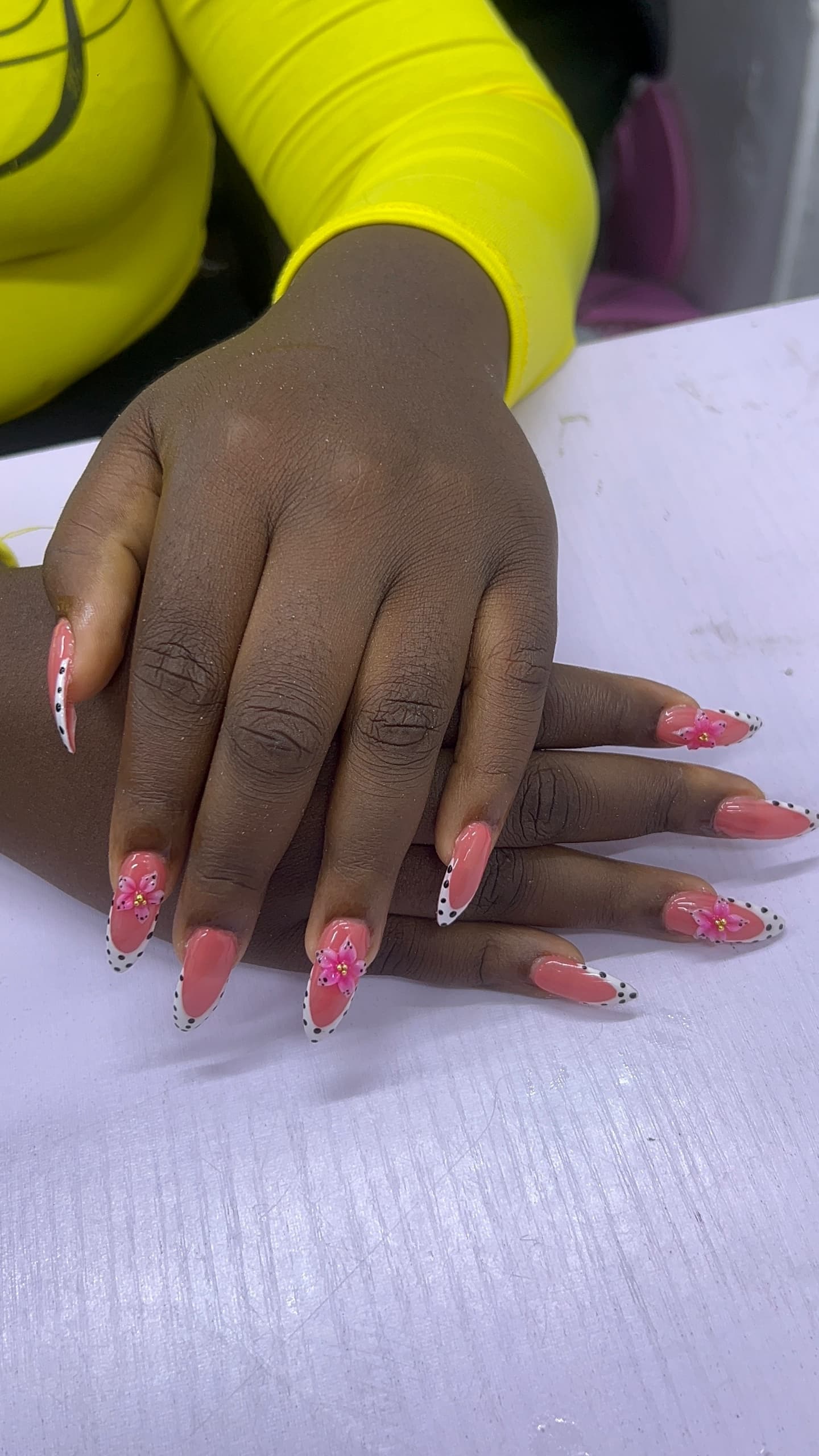 Favy beauty nails profile