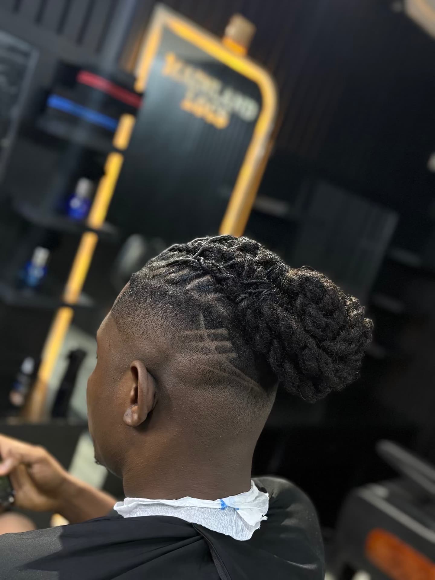 Mainland Locs profile